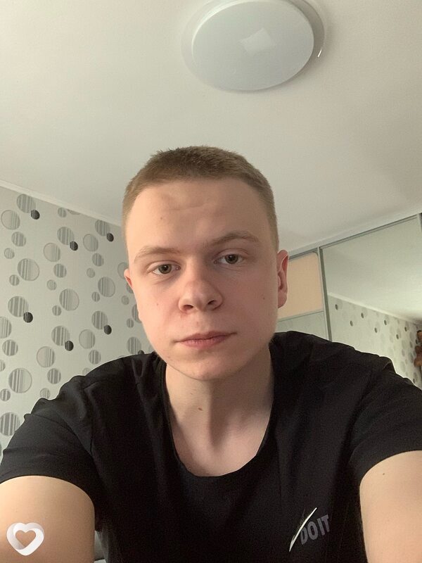 Иван, 21, Екатеринбурге — анкета №2337032