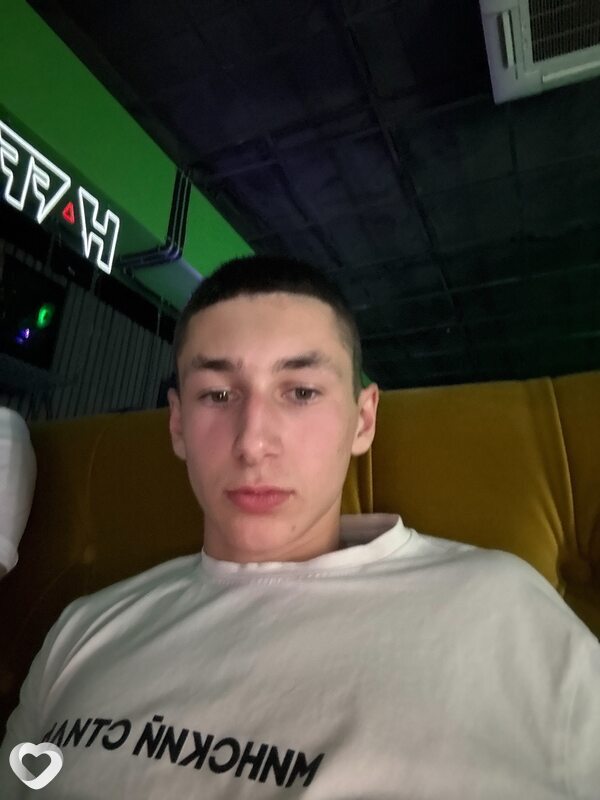 Алексей, 19, Минске — анкета №2339174