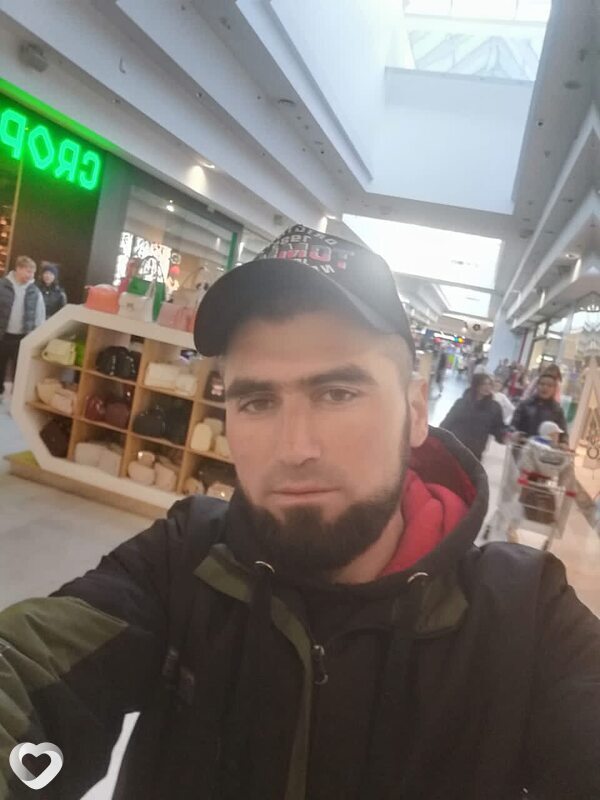 Назар, Ноябрьск