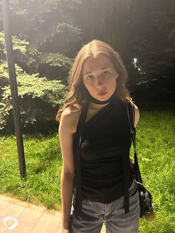 Ксюша, 21, Оренбурге — анкета №2339601
