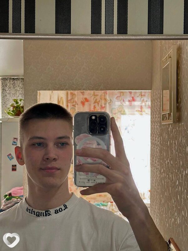 Дмитрий, 21, Барнауле — анкета №2339546