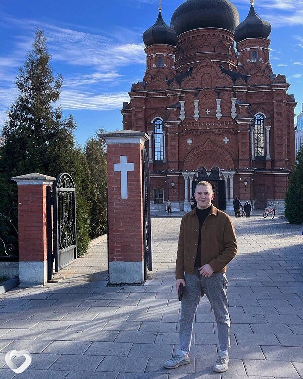Денис, 21, Калуге — анкета №2339448