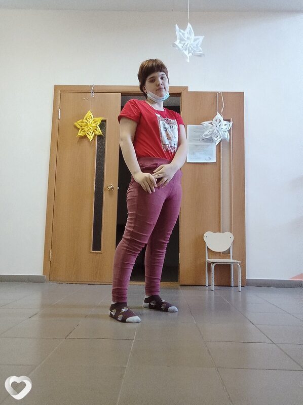 Алёна, 24, Алапаевске — анкета №2339505