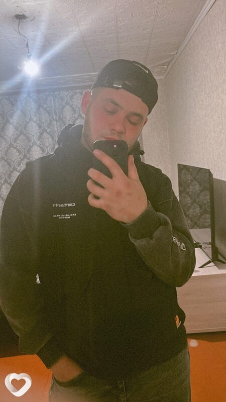 Денис, 23, Несвиже — анкета №2340374