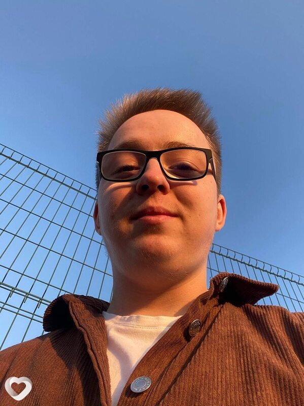 Артем, 19, Челябинске — анкета №2340614