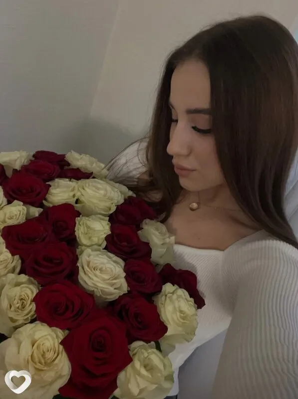 Яна, 22, Москве — анкета №2340791