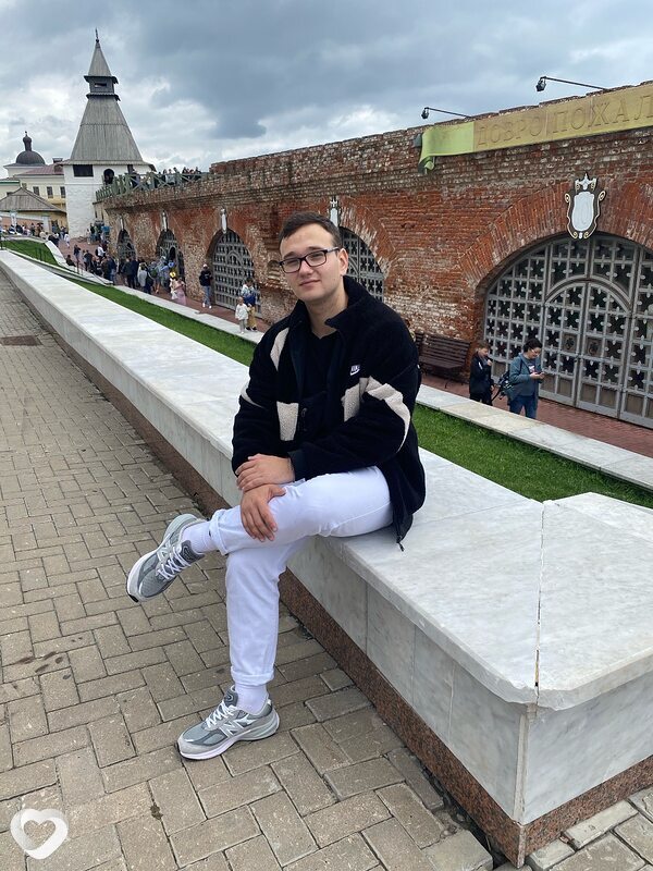 Алексей, 25, Торезе — анкета №2341082