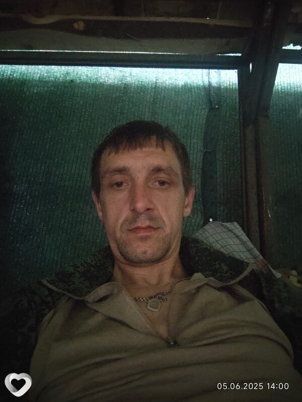 Виталий, 36, Краснодоне — анкета №2341195