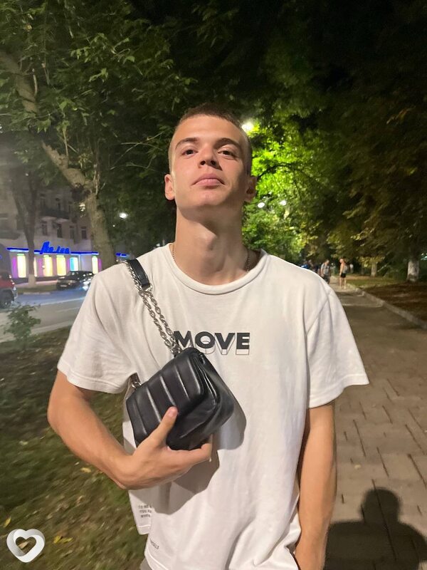 Глеб, 20, Самаре — анкета №2341659