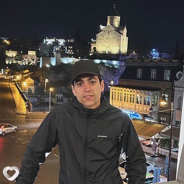 Артур, 26, Москве — анкета №2341606