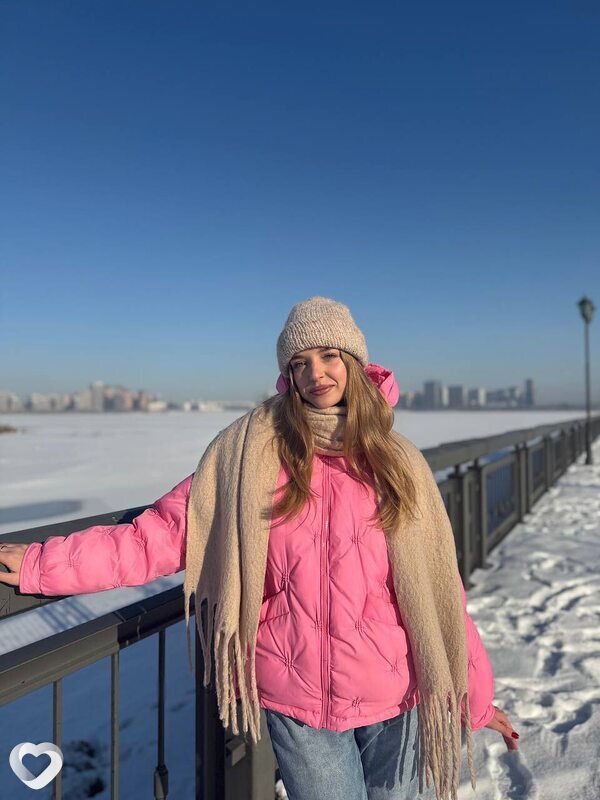 Даша, 22, Москве — анкета №2341748