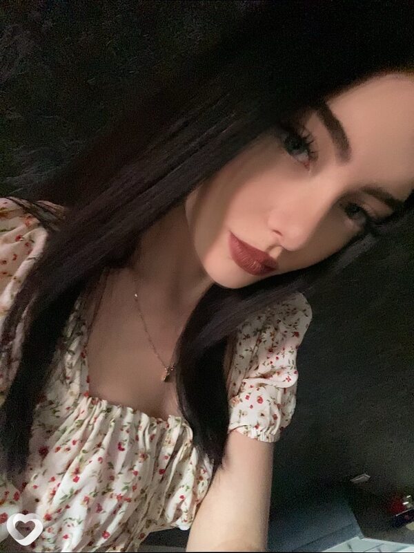 Анна, 19, Москве — анкета №2342217