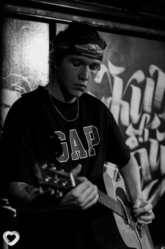Денис, 22, Красноярске — анкета №2342296