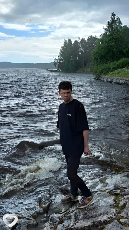Олег, 25, Белгороде — анкета №2343326