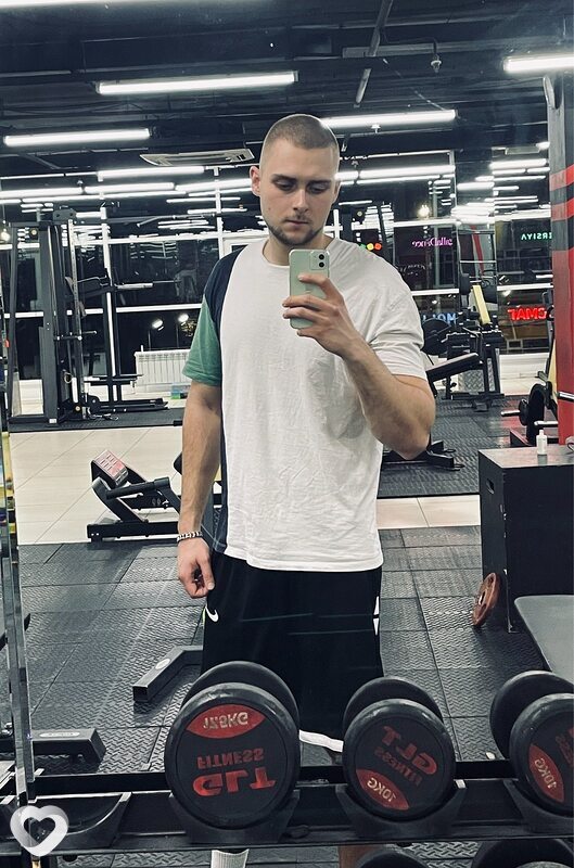 Дмитрий, 21, Ростове-на-Дону — анкета №2344015