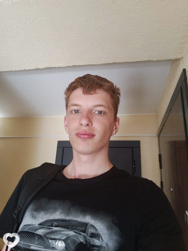 Максим, 21, Могилев — анкета №2344274
