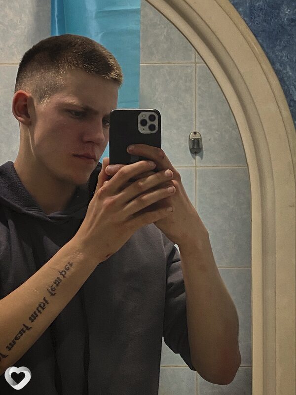 Михаил, 20, Караганде — анкета №2344682