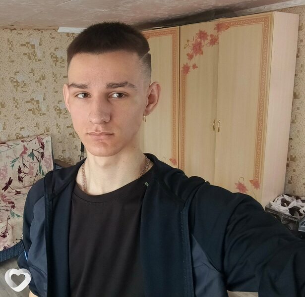 Влад, 19, Минеральных Водах — анкета №2344802