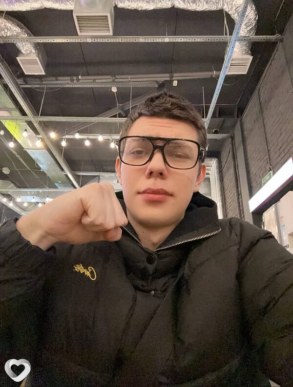 Иван, 19, Новосибирске — анкета №2346737
