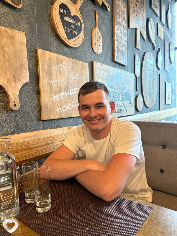 Алекс, 28, Ровеньках — анкета №2347303