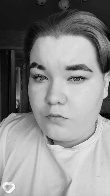 Вика, 21, Томске — анкета №2347470