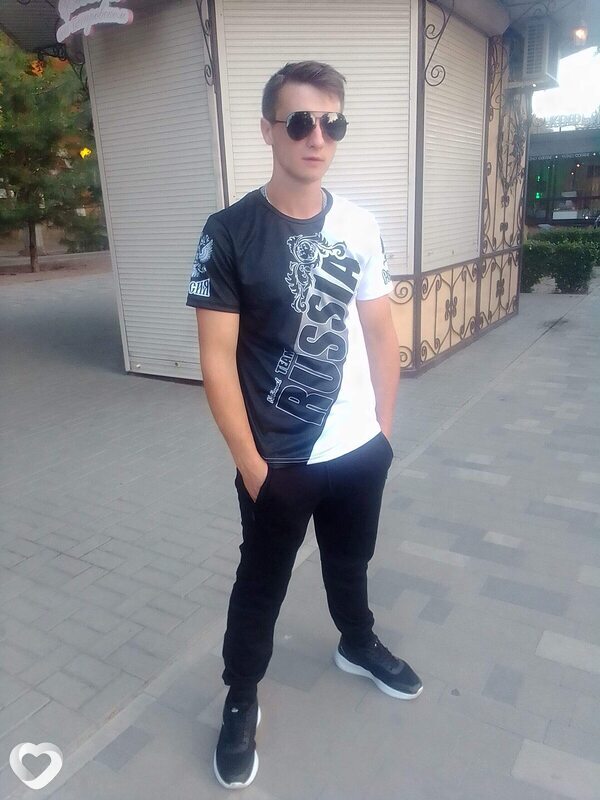 Николай, 24, Азове — анкета №2347659