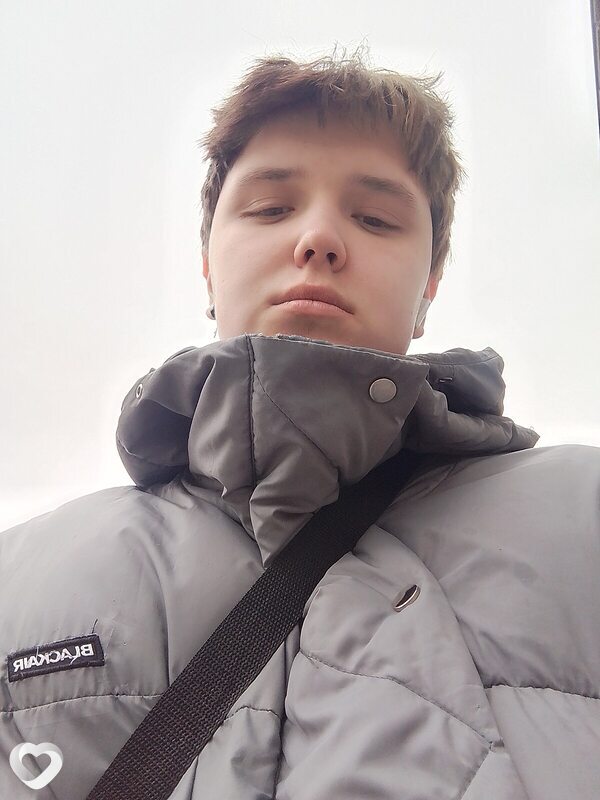 Александр, 19, Екатеринбурге — анкета №2347858