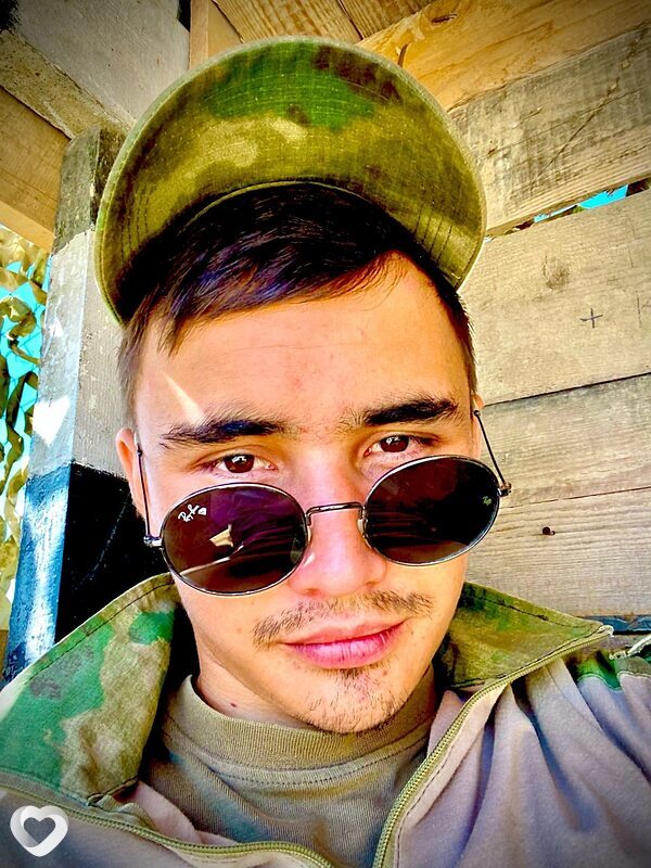 Михаил, 25, Ейске — анкета №2348729