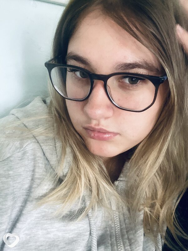 Лиза, 19, Иркутске — анкета №2348863