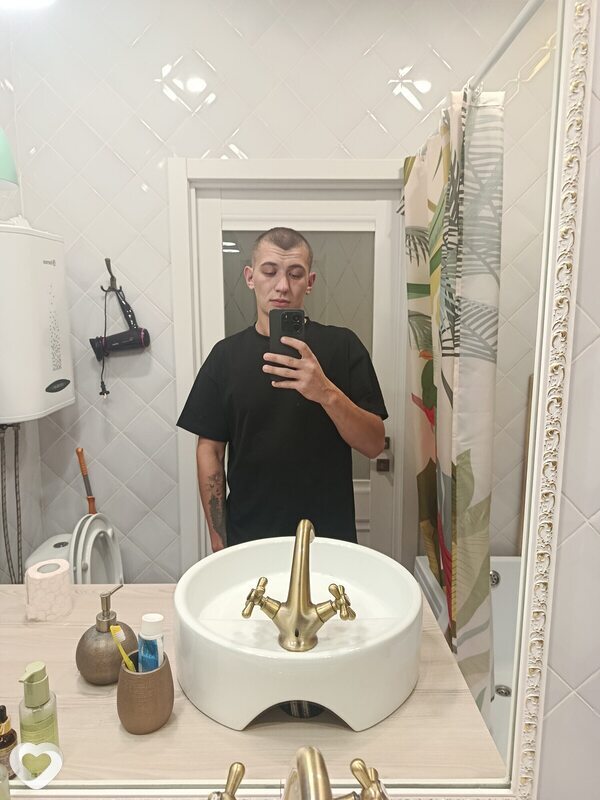 Евгений, 27, Магадане — анкета №2349090