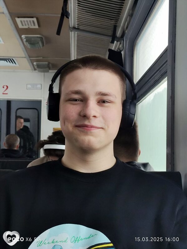 Стас, 19, Пинске — анкета №2683577