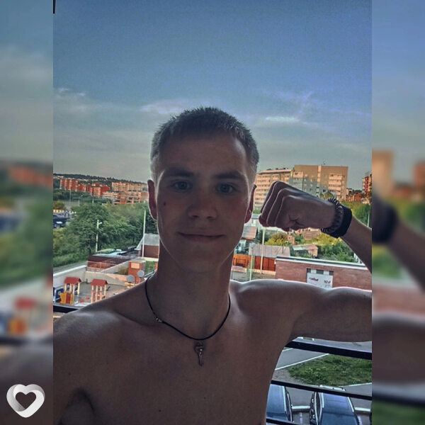 Юрий, 19, Иркутске — анкета №2349801