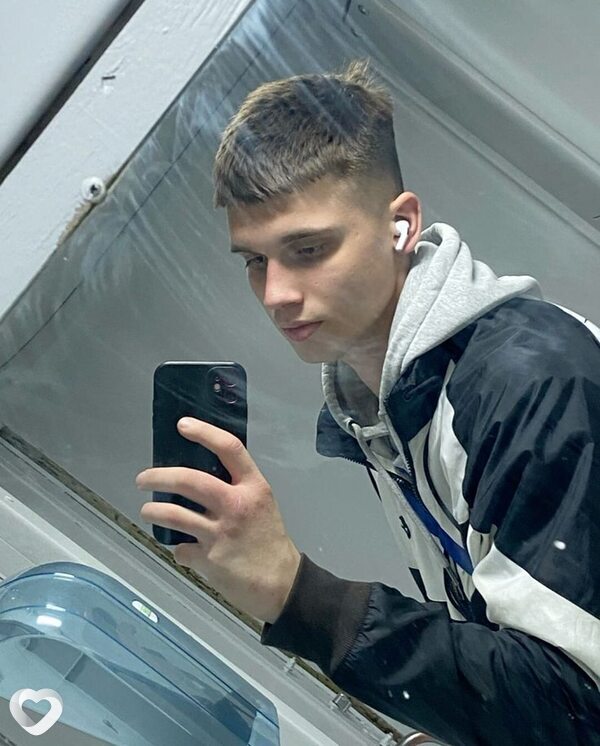 Данил, 21, Абакане — анкета №2350139