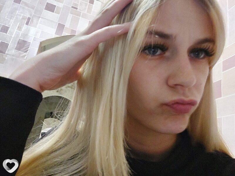 Света, 20, Южно-Сахалинске — анкета №2350542