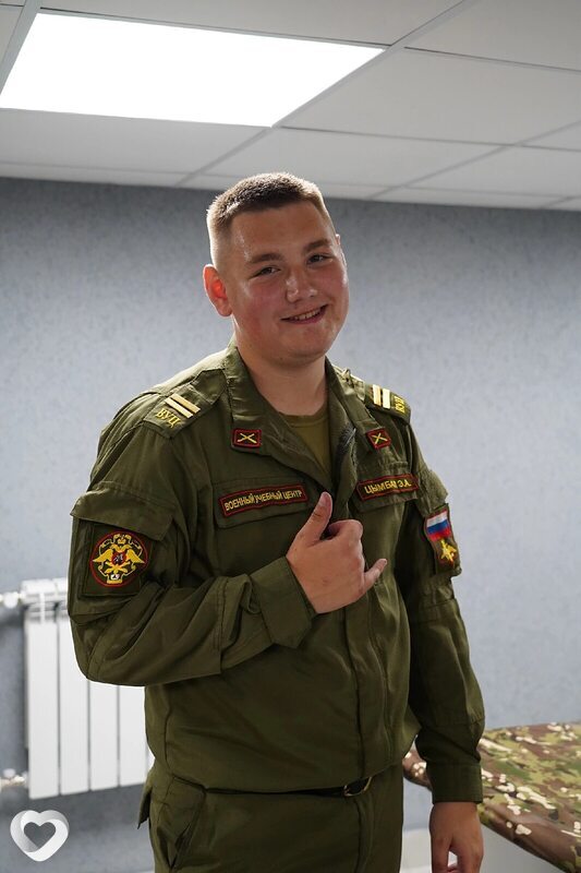 Эдуард, 21, Луганске — анкета №2351306