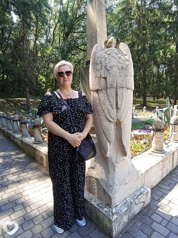 Юля, 47, Сарове — анкета №2351409