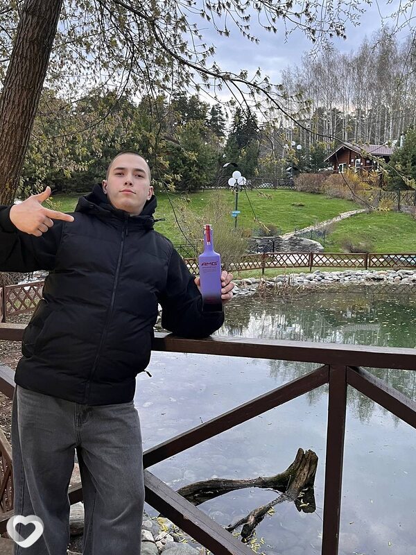 Рома, 23, Ижевске — анкета №2351623