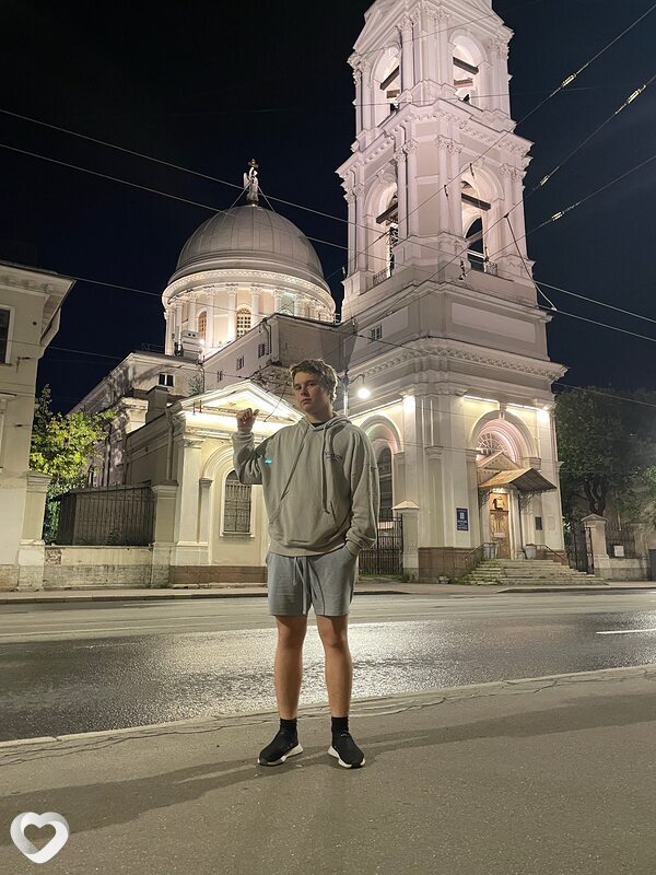Евгений, 22, Минске — анкета №2352510
