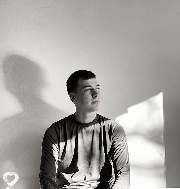 Даня, 21, Армавире — анкета №2352837