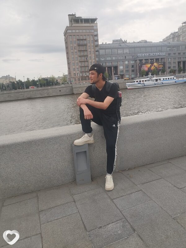 Сарик, 25, Москве — анкета №2352917