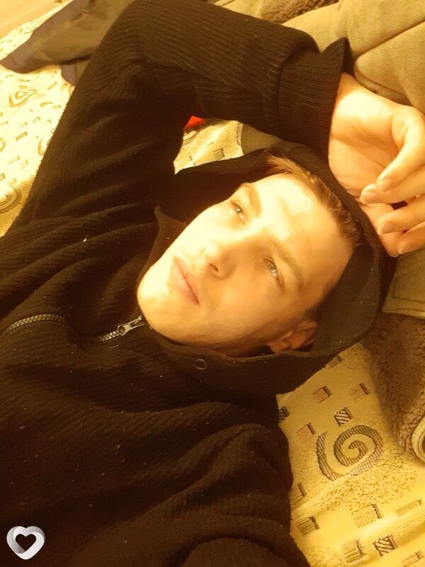 Владимир, 24, Ханты-Мансийске — анкета №2352934