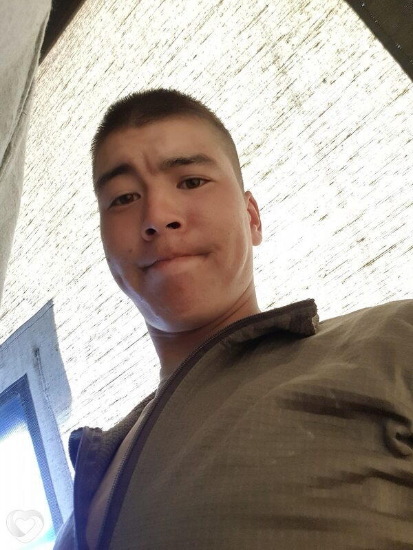 Юрий, 25, Якутске — анкета №2352867