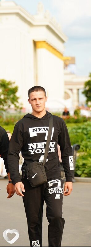 Пётр, 21, Москве — анкета №2353305