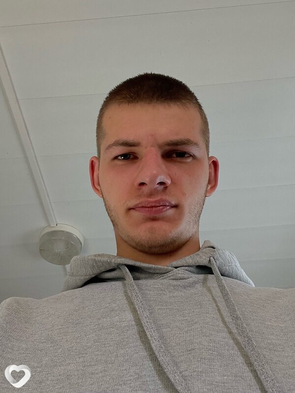 Андрей, 23, Севастополе — анкета №2353429