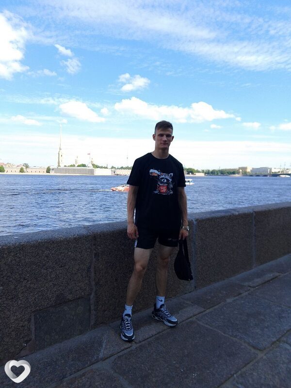Константин, 23, Первоуральске — анкета №2353440