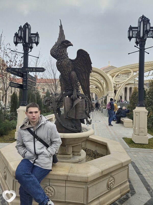 Дмитрий, 21, Симферополе — анкета №2353624