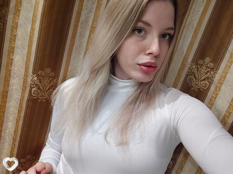Аня, 20, Москве — анкета №2354649
