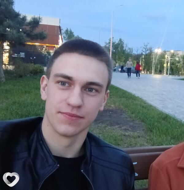 Сергей, 22, Мариуполе — анкета №2354812