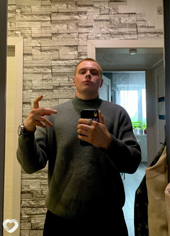 Артём, 21, Новосибирске — анкета №2354716