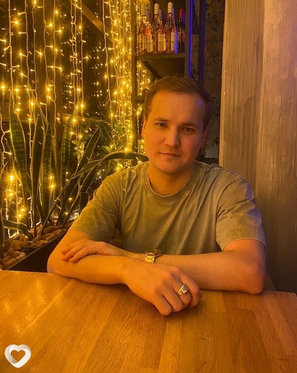 Влад, 25, Москве — анкета №2354947